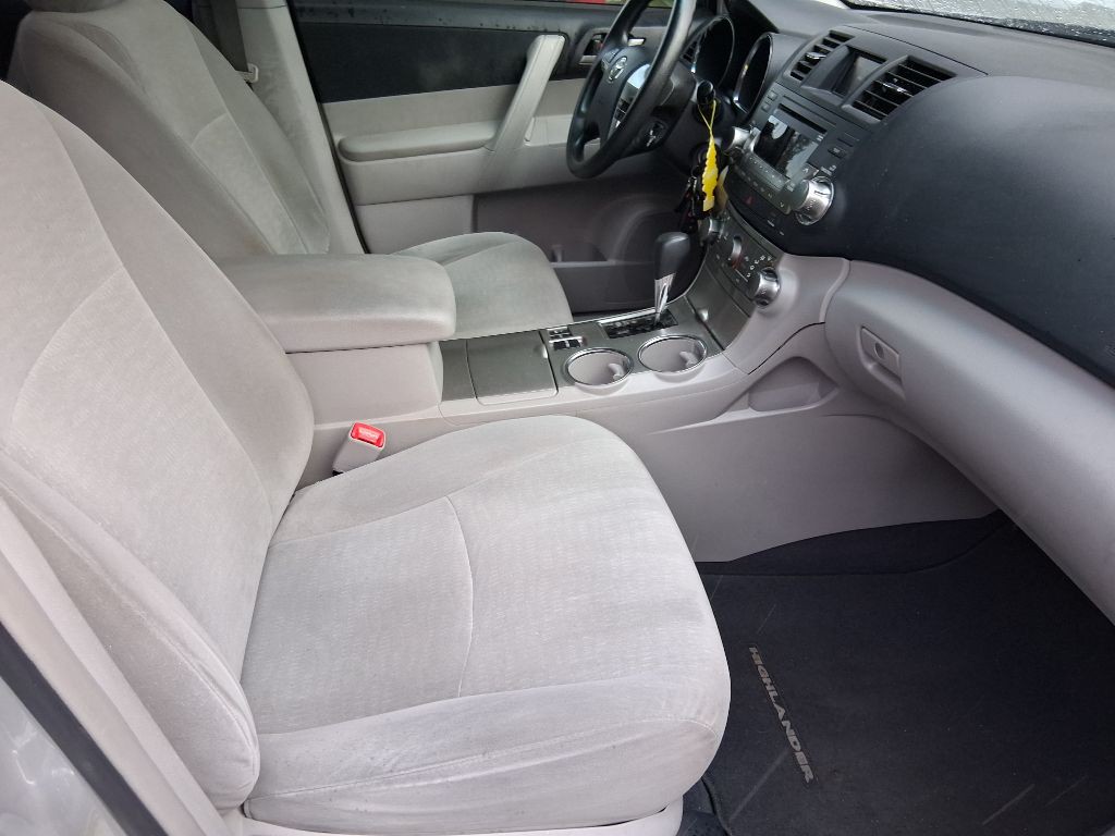 2012 Toyota Highlander Image 7