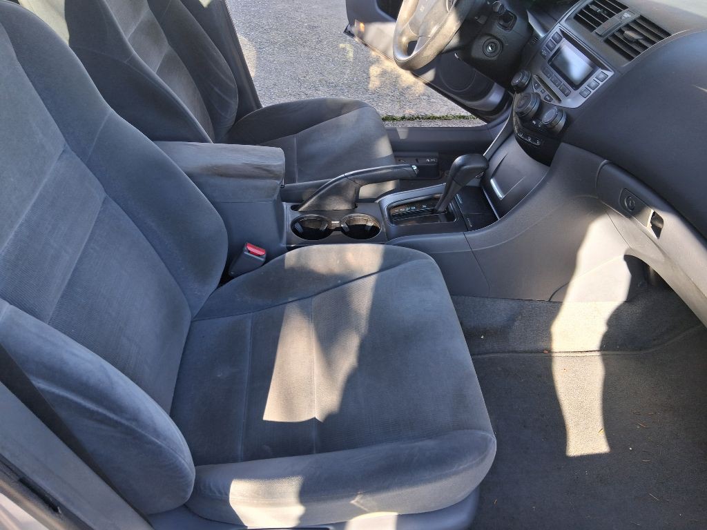 2006 Honda Accord Image 9