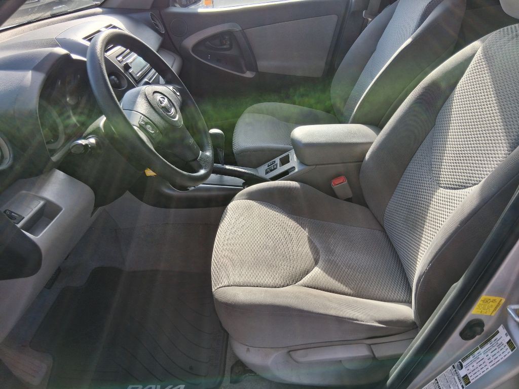 2012 Toyota Rav4 Image 8
