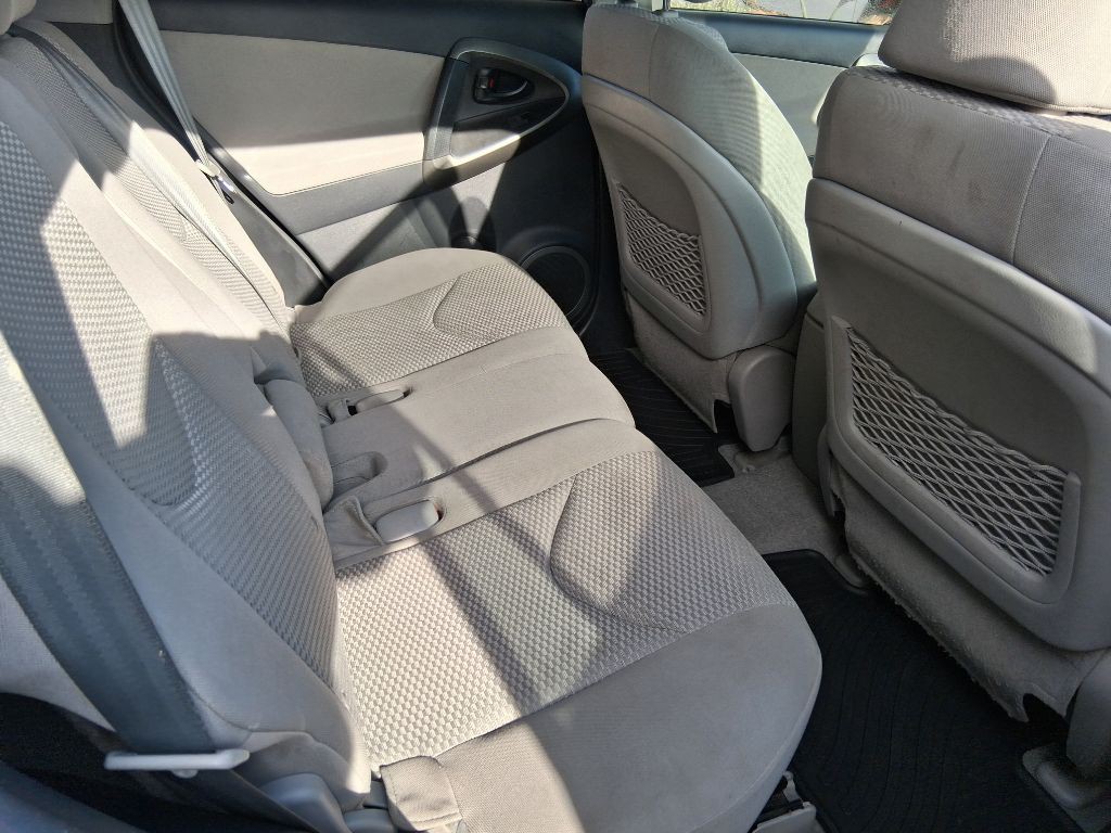 2012 Toyota Rav4 Image 11