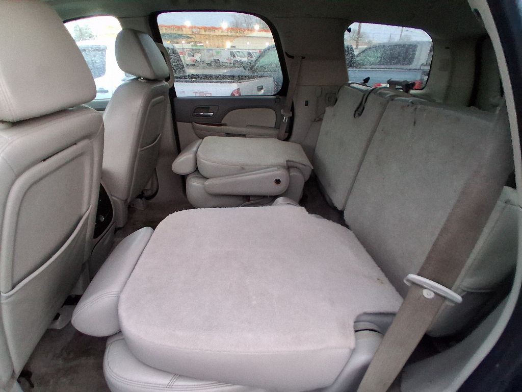 2008 Chevrolet Tahoe Image 12