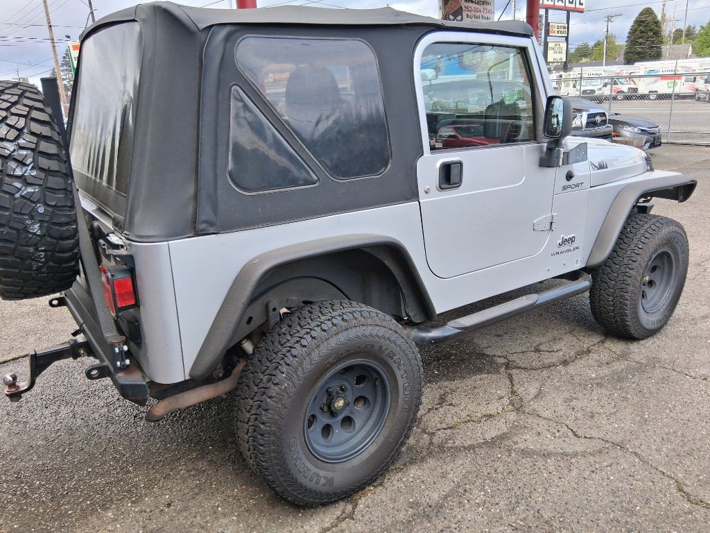 2004 Jeep Wrangler Image 2