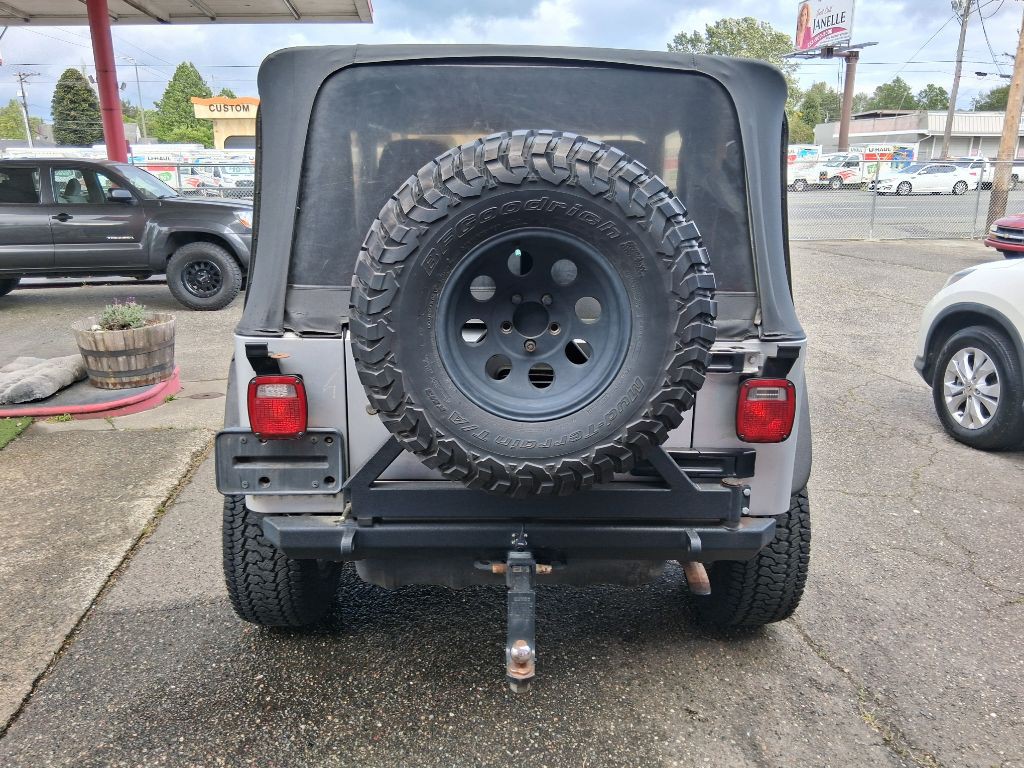 2004 Jeep Wrangler Image 8