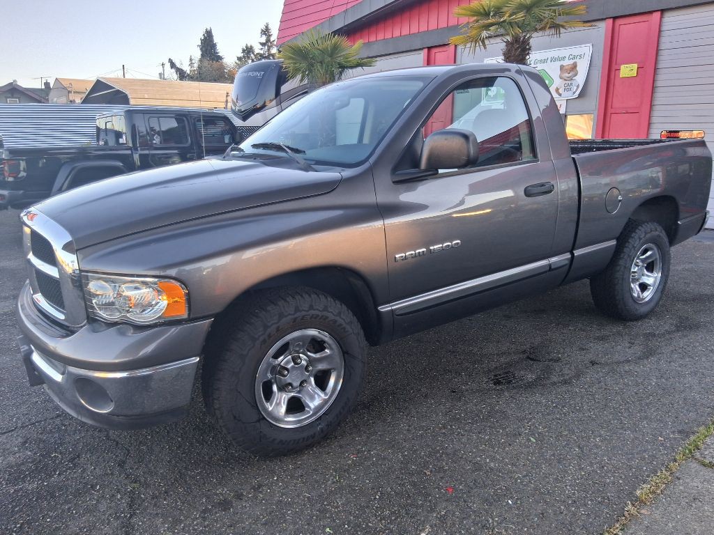 2004 Dodge Ram 1500 Image 3