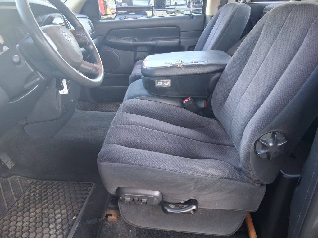 2004 Dodge Ram 1500 Image 10
