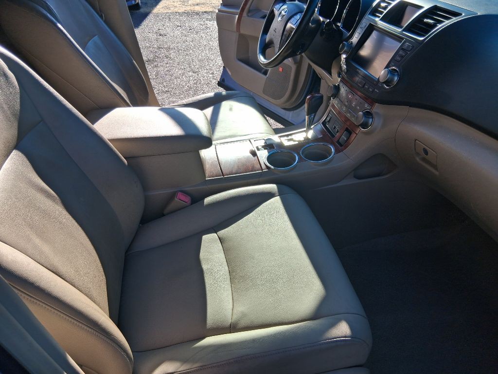 2008 Toyota Highlander Image 11