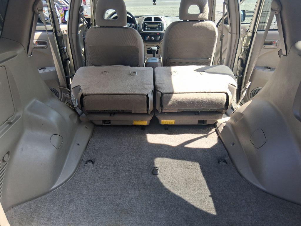 2002 Toyota Rav4 Image 12