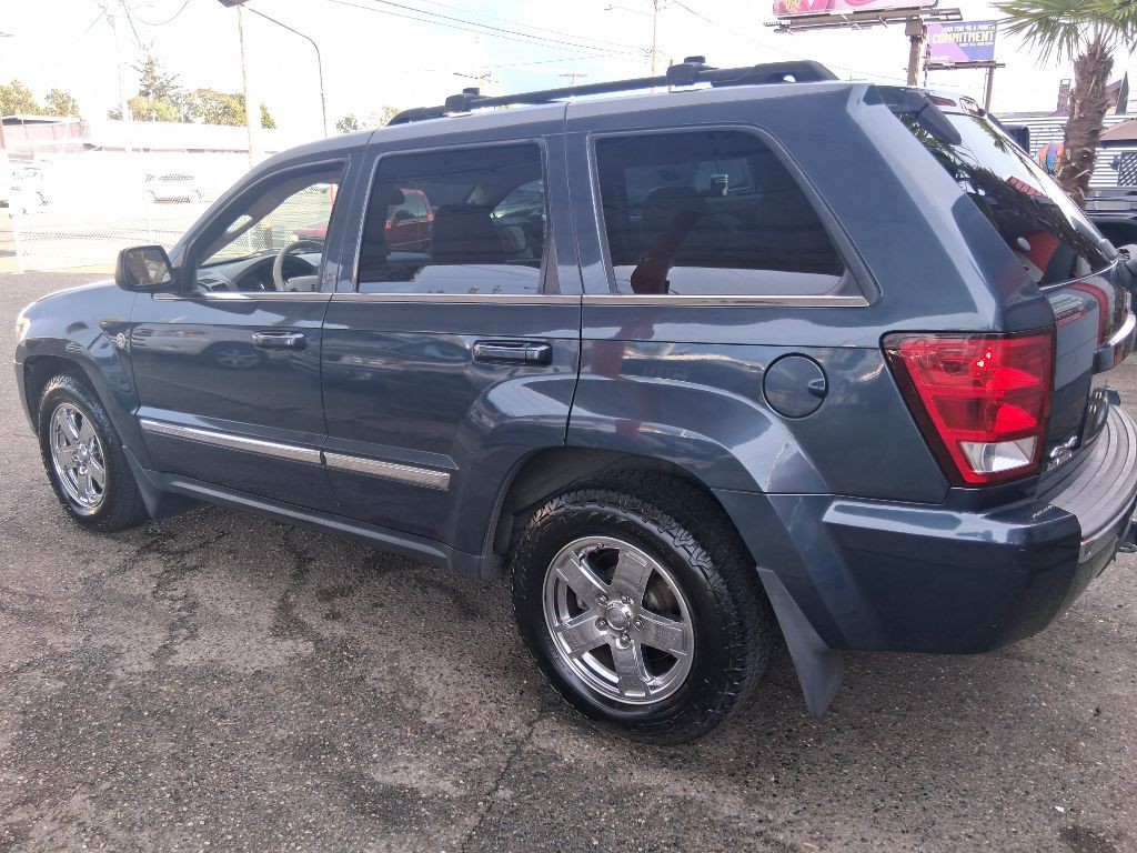 2006 Jeep Grand Cherokee Image 9