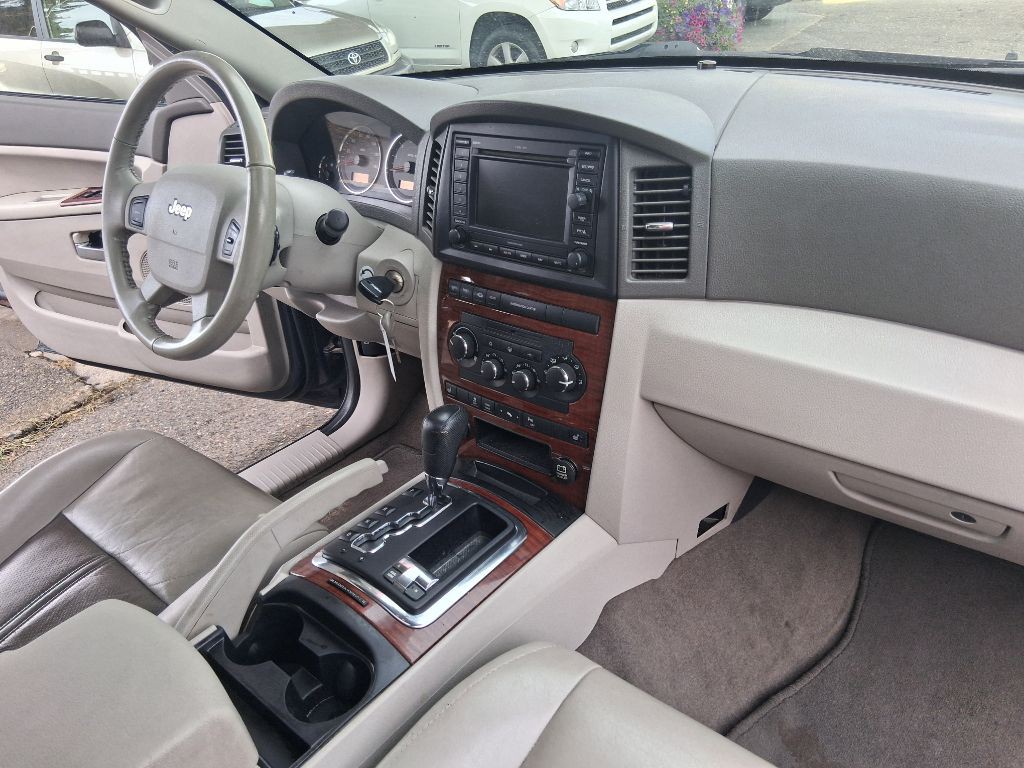 2006 Jeep Grand Cherokee Image 10