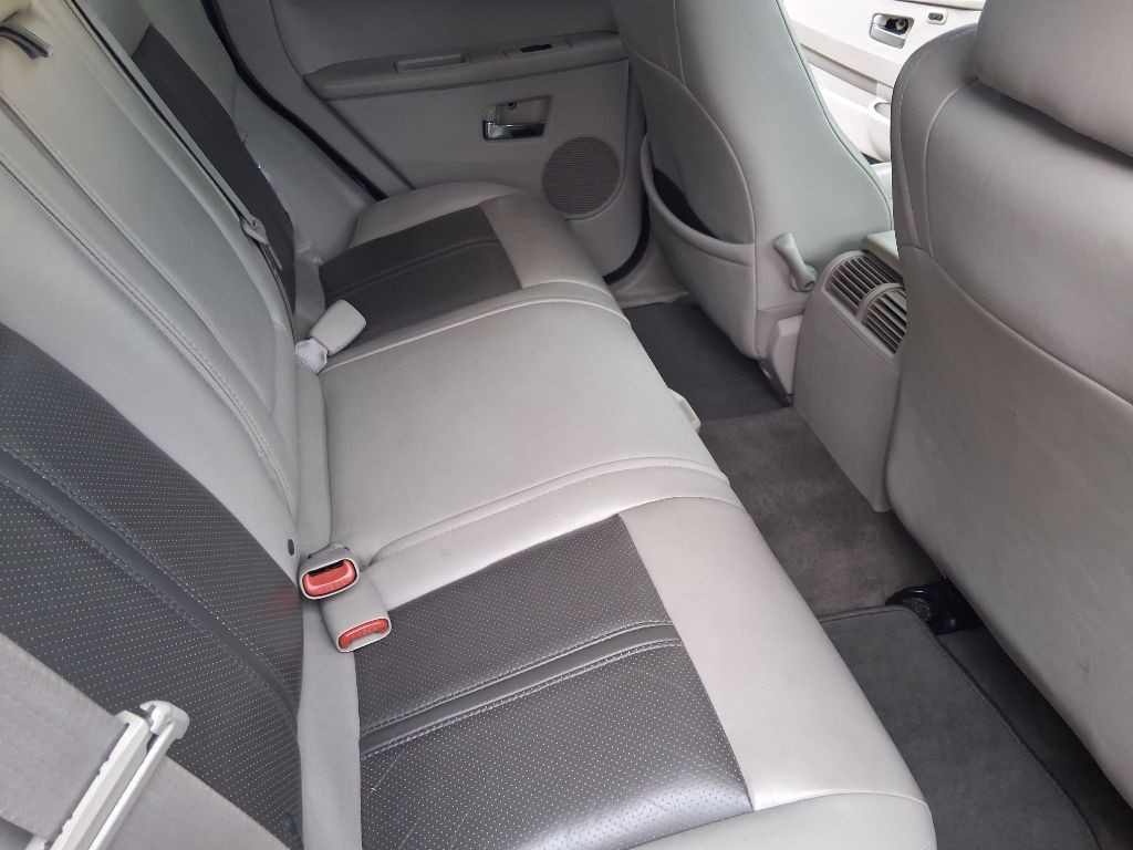 2006 Jeep Grand Cherokee Image 12