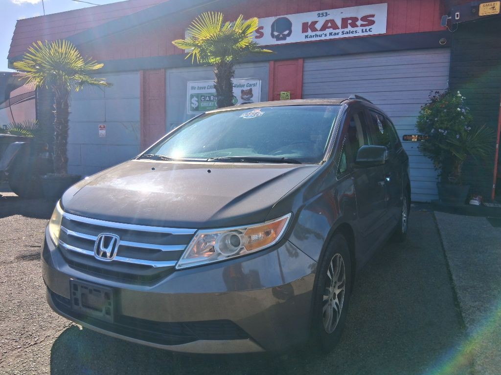 2011 Honda Odyssey Image 3