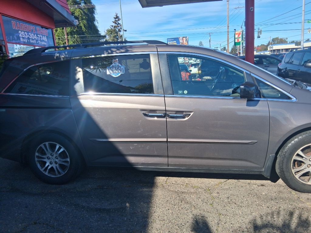 2011 Honda Odyssey Image 4