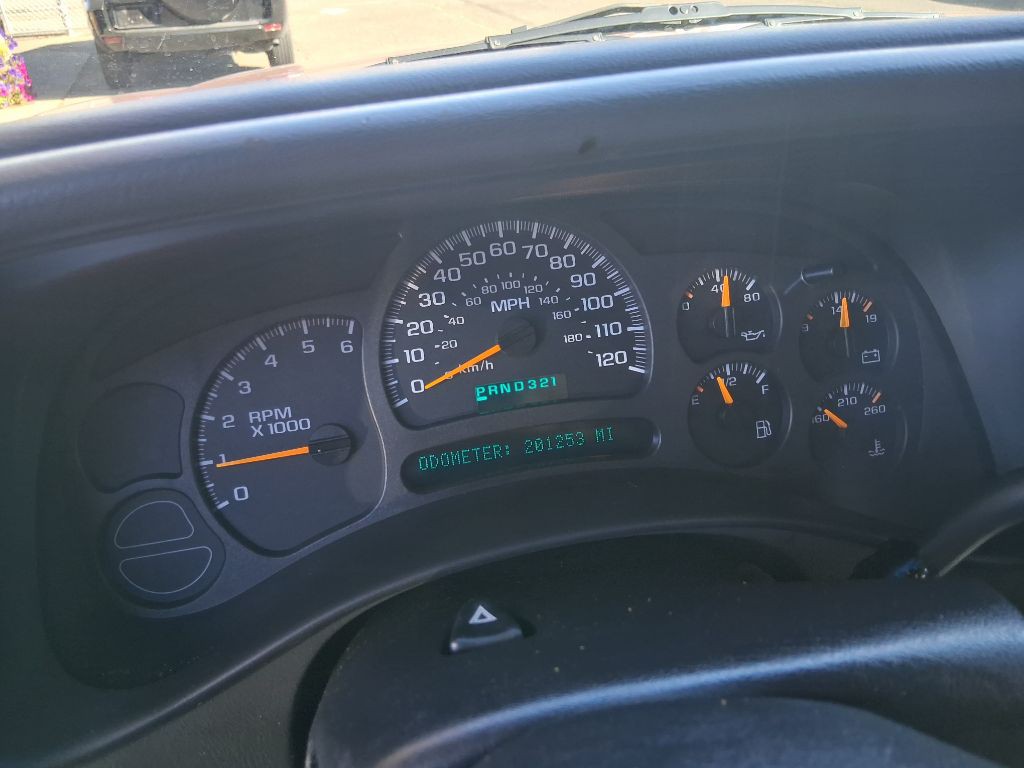 2004 Chevrolet Silverado 1500 Image 13