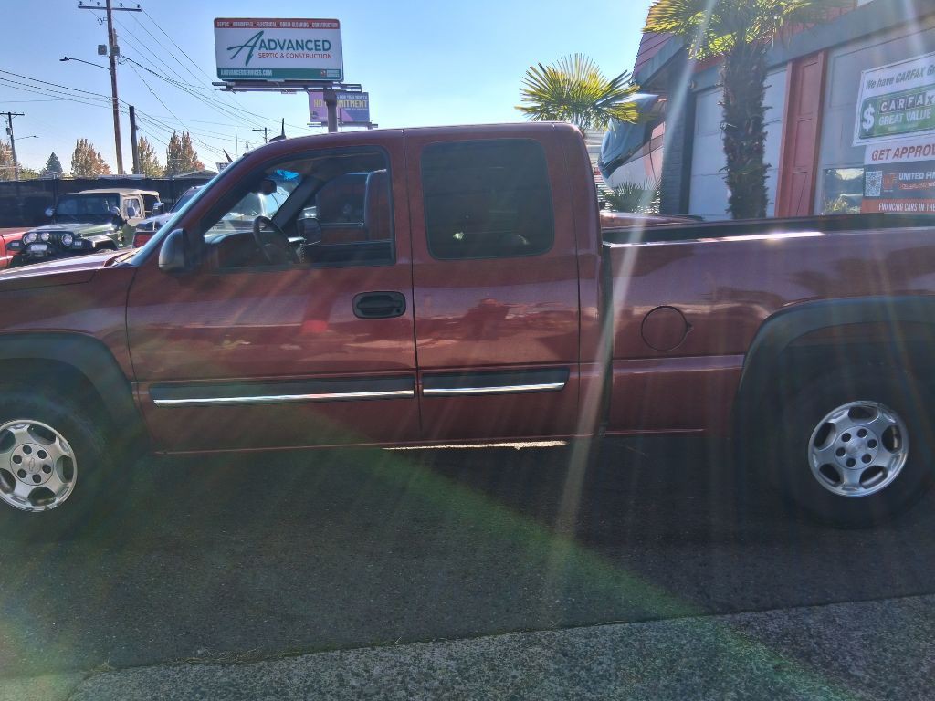 2004 Chevrolet Silverado 1500 Image 9