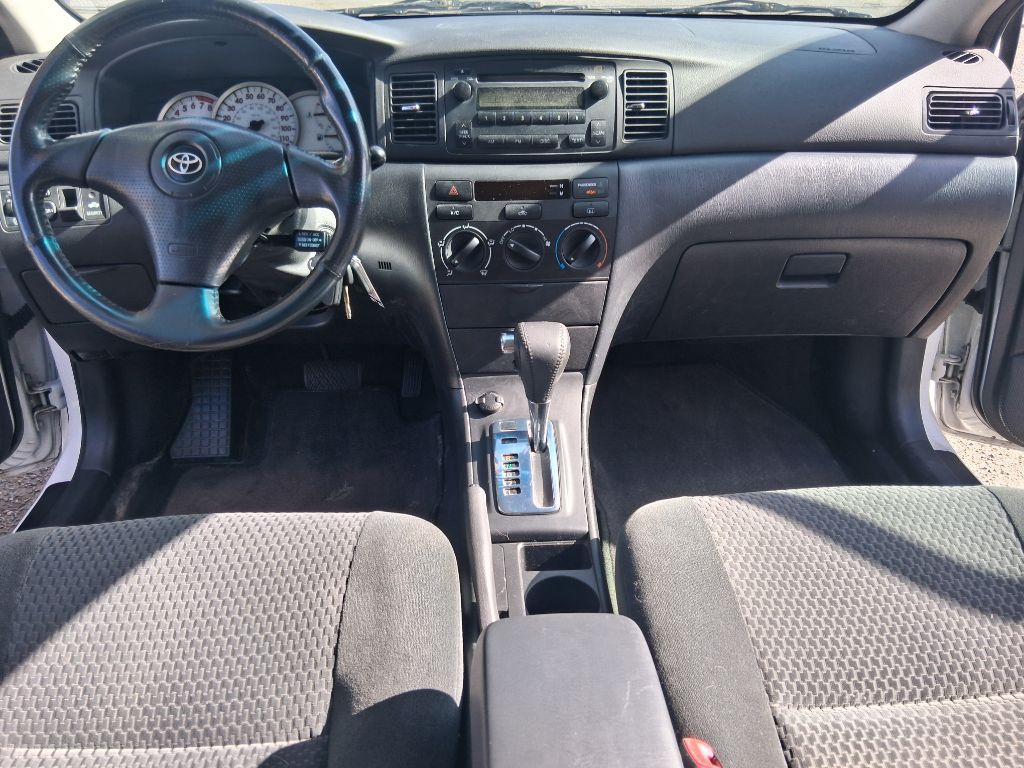 2005 Toyota Corolla Image 10
