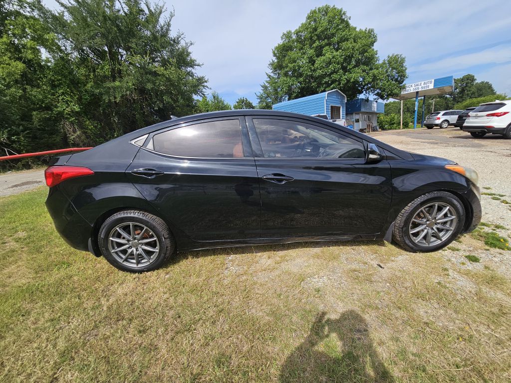 2013 Hyundai Elantra Image 4