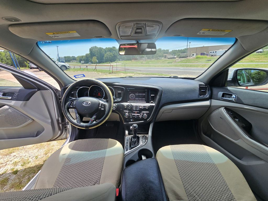 2011 Kia Optima Image 5