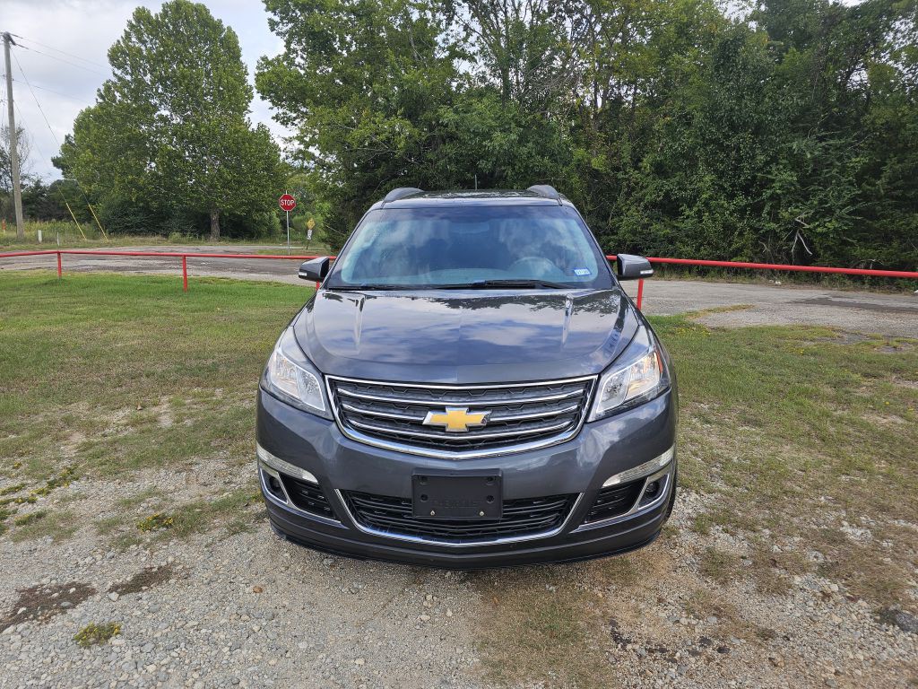 2013 Chevrolet Traverse Image 2
