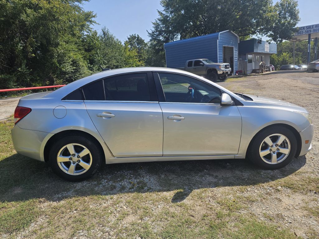 2014 Chevrolet Cruze Image 4
