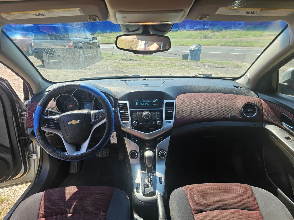 2014 Chevrolet Cruze Image 5