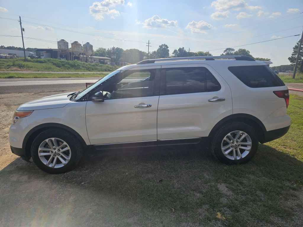 2012 Ford Explorer Image 2