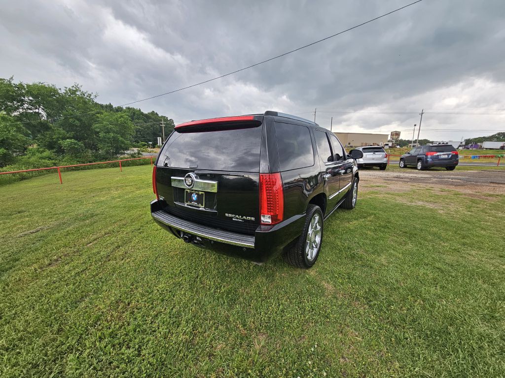 2009 Cadillac Escalade Image 3