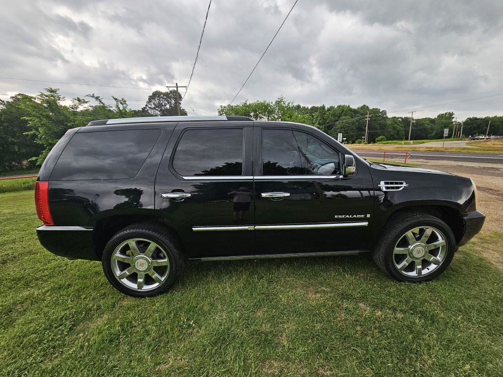 2009 Cadillac Escalade Image 4