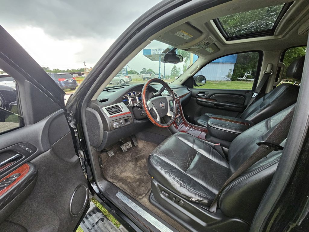 2009 Cadillac Escalade Image 6