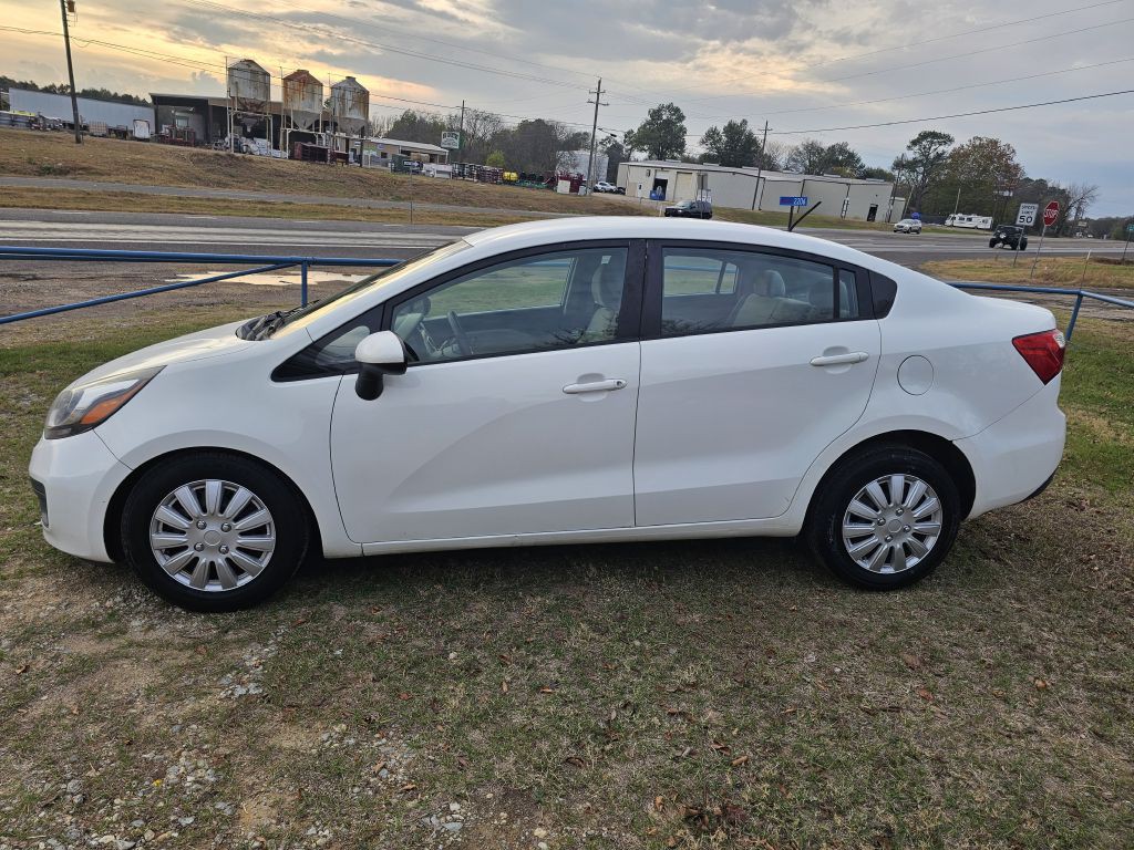 2013 Kia Rio Image 2