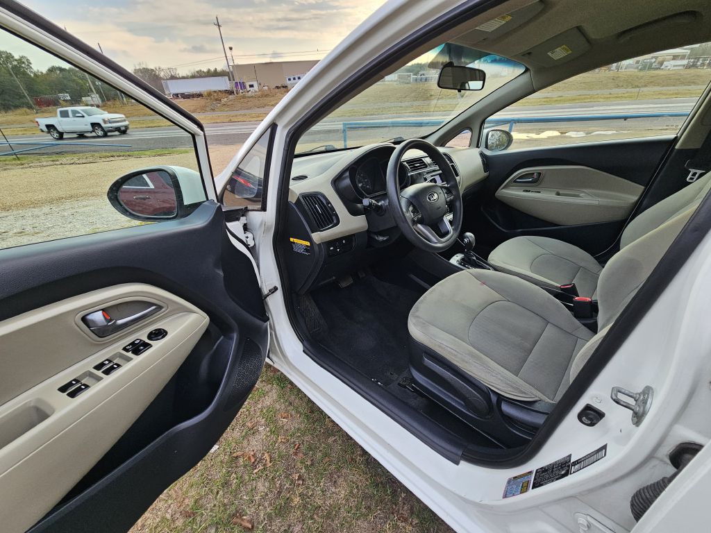 2013 Kia Rio Image 6