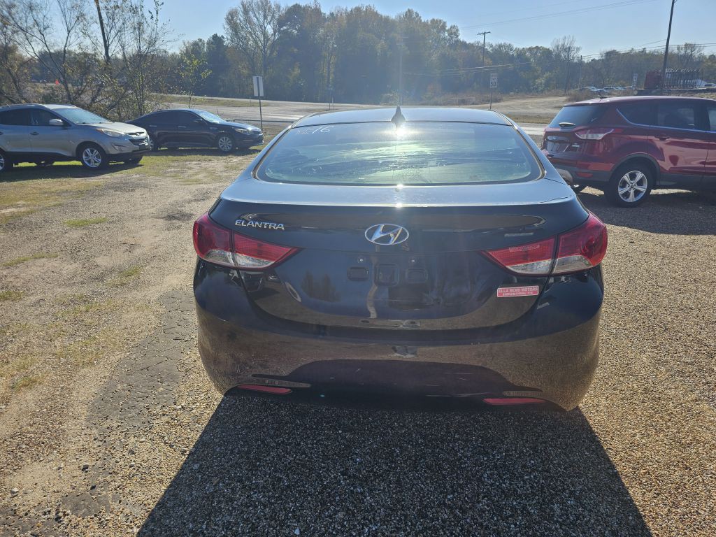 2012 Hyundai Elantra Image 3