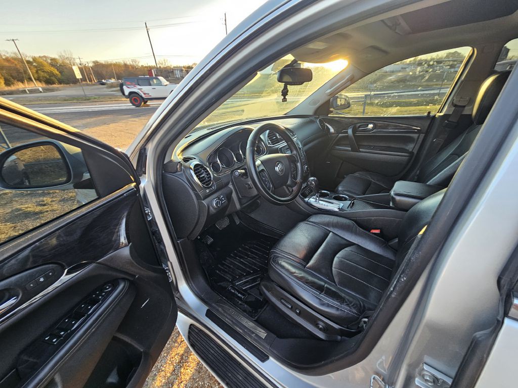 2017 Buick Enclave Image 6