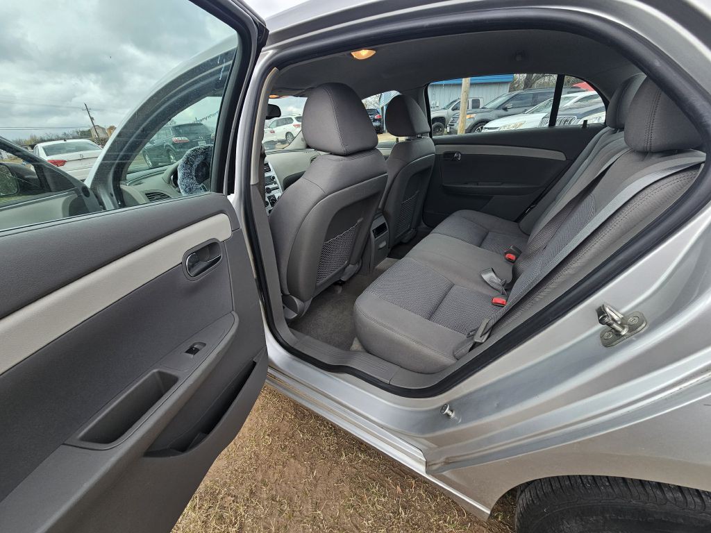 2012 Chevrolet Malibu Image 7