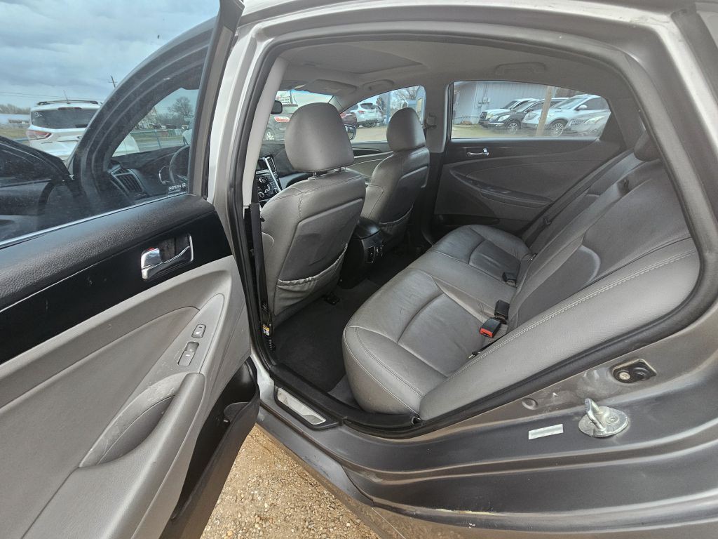 2011 Hyundai Sonata Image 6