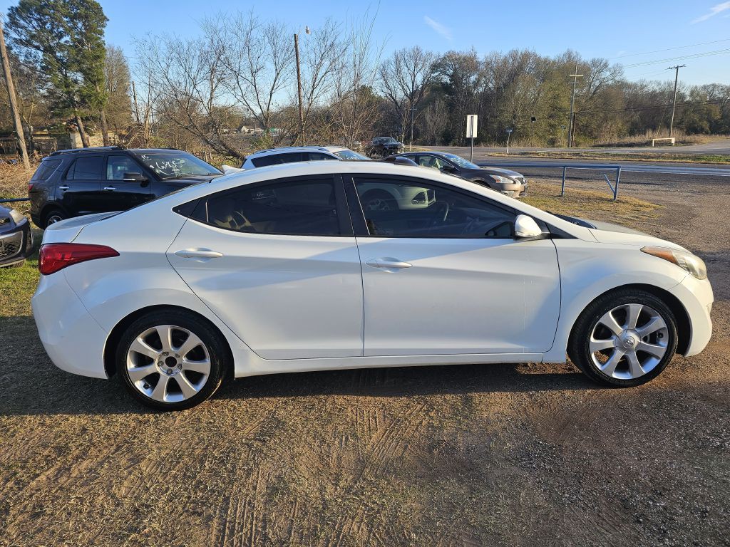 2013 Hyundai Elantra Image 4