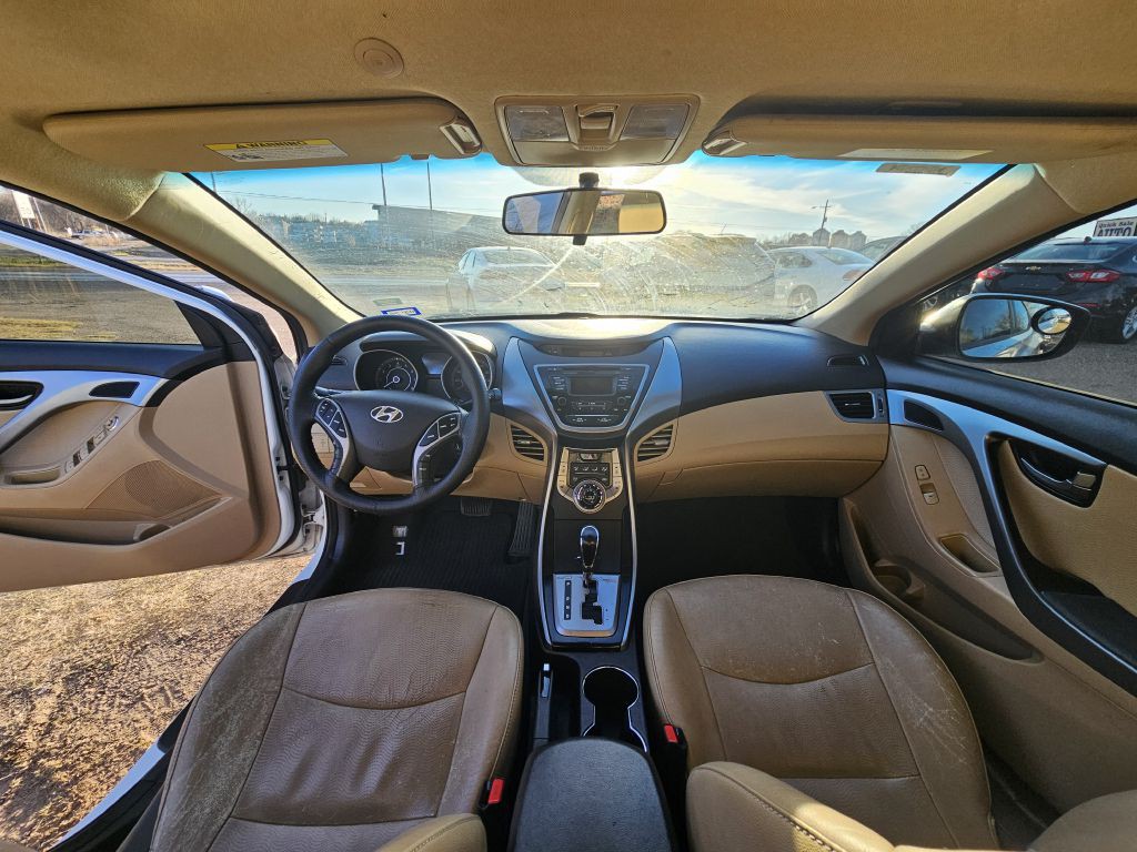 2013 Hyundai Elantra Image 5