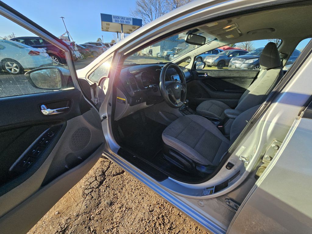 2016 Kia Forte Image 6