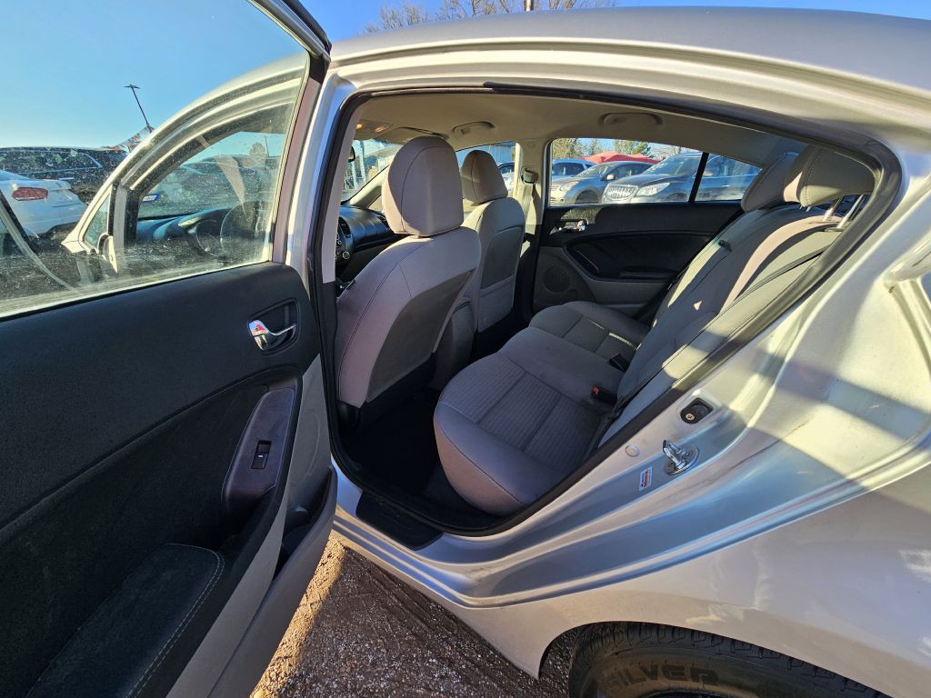 2016 Kia Forte Image 7