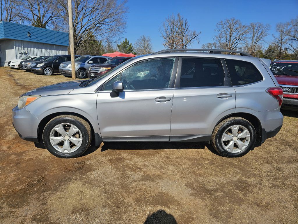 2015 Subaru Forester Image 2