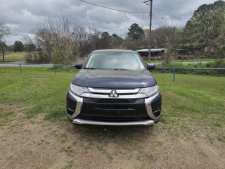 Image for 2018 Mitsubishi Outlander ES ID: 7251762