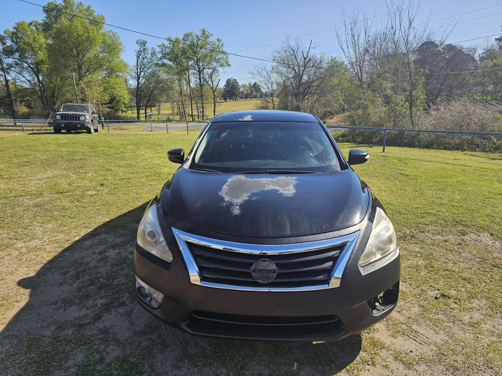 2014 Nissan Altima Image 1