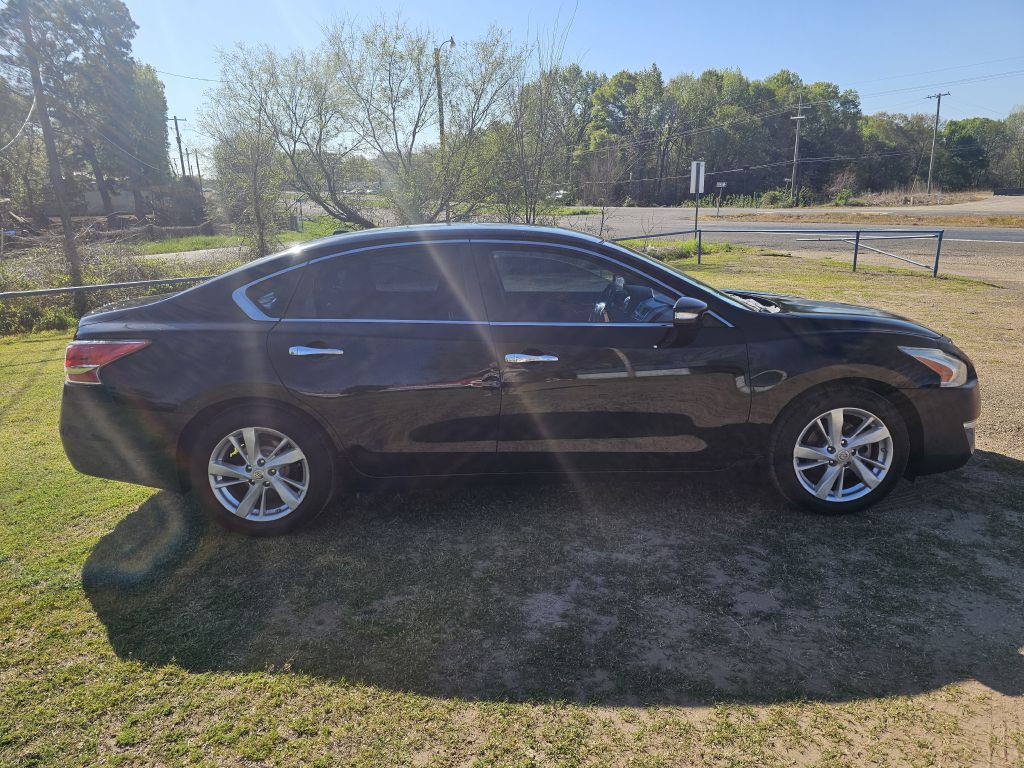 2014 Nissan Altima Image 4