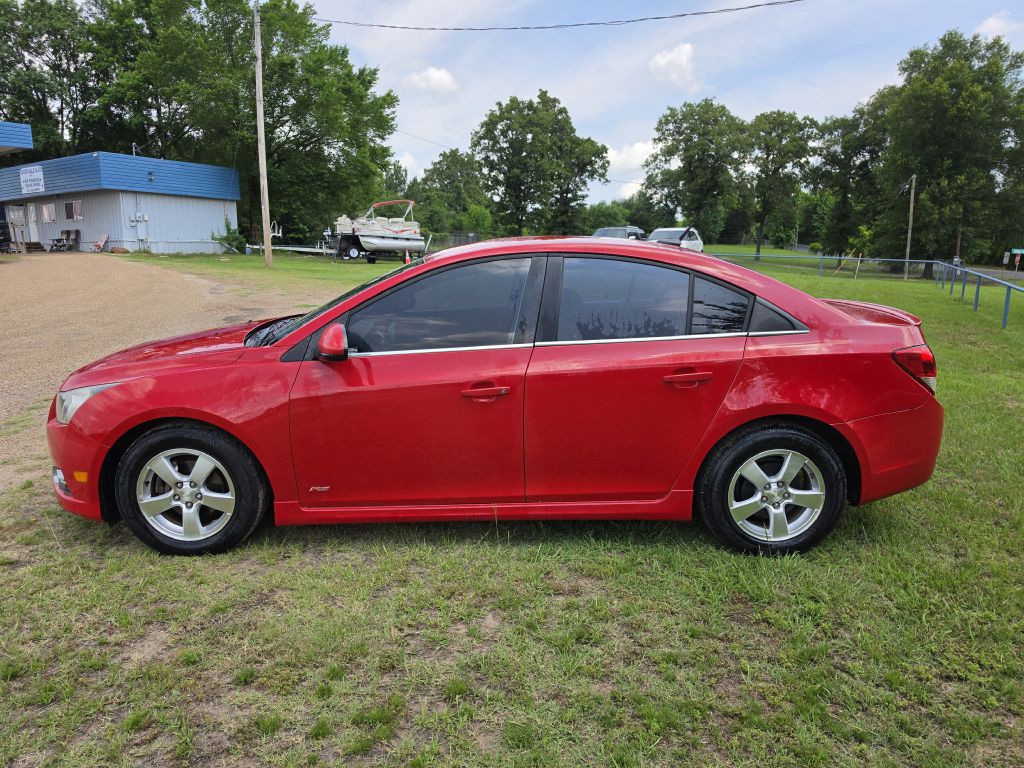 2012 Chevrolet Cruze Image 2