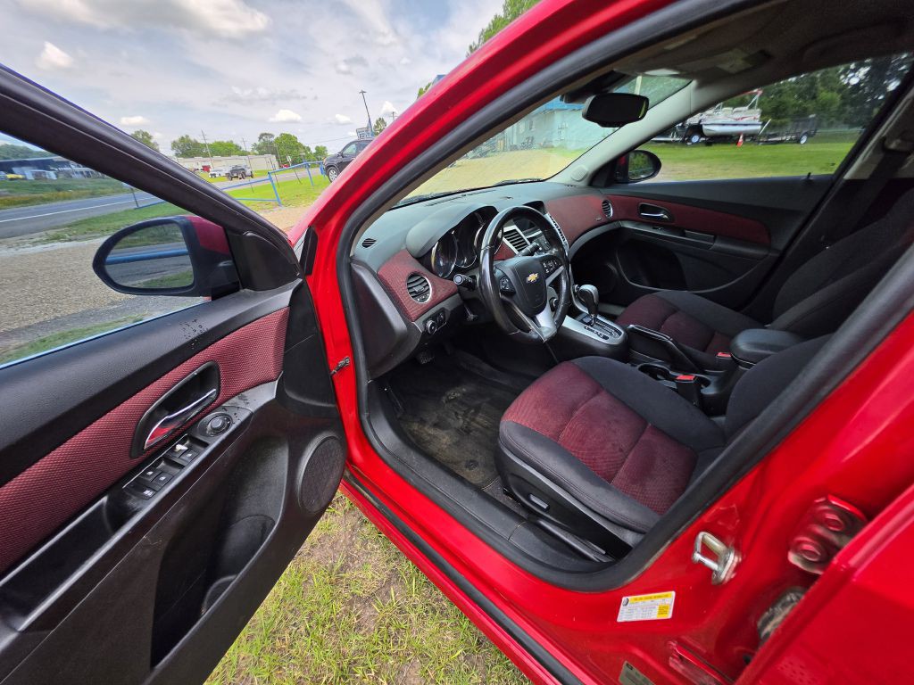 2012 Chevrolet Cruze Image 5