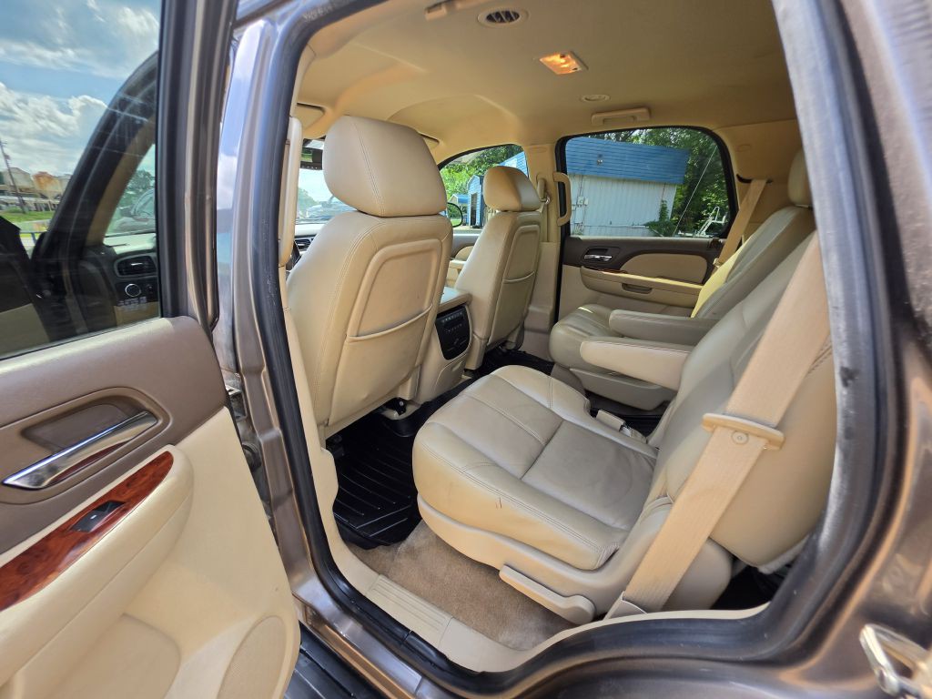 2011 Chevrolet Tahoe Image 6