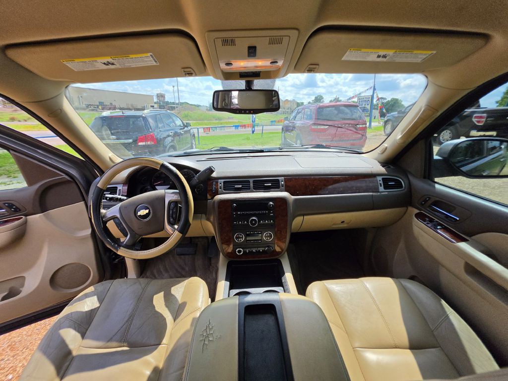 2011 Chevrolet Tahoe Image 7
