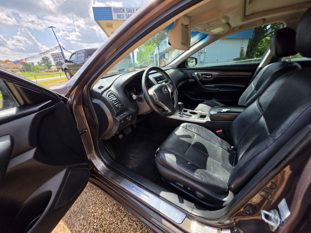 2015 Nissan Altima Image 5