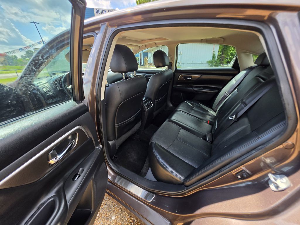 2015 Nissan Altima Image 6