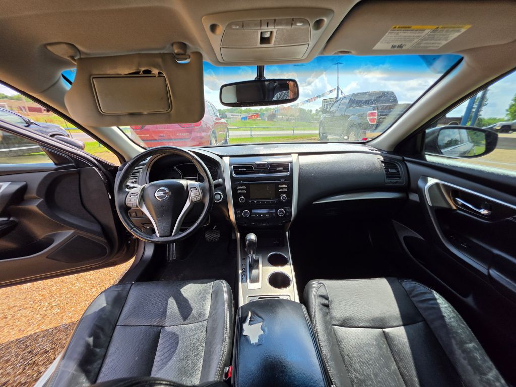 2015 Nissan Altima Image 7