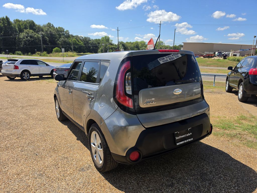 2016 Kia Soul Image 2